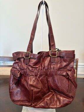Bloomingdale’s  Burgundy Gathered Leather Shoulder Tote bag